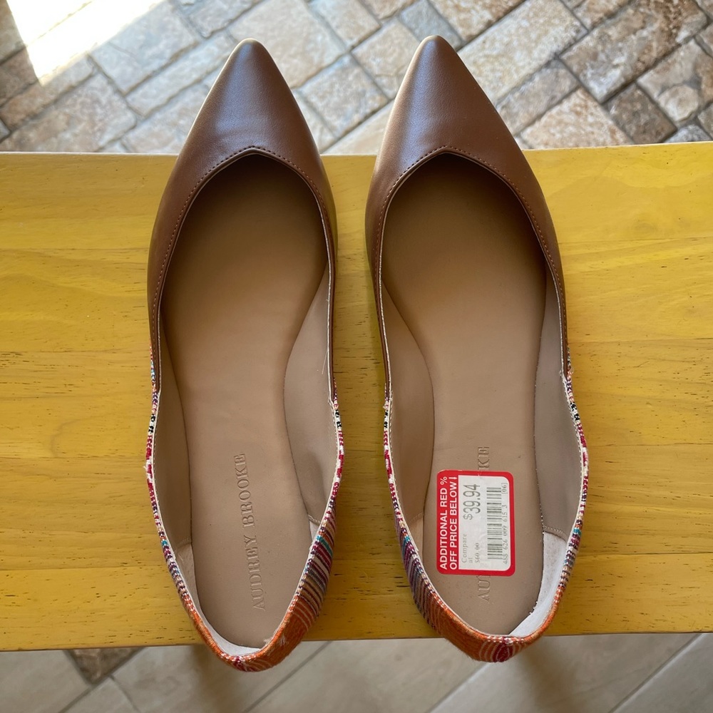 NWT Audrey Brooke Ballie Flats